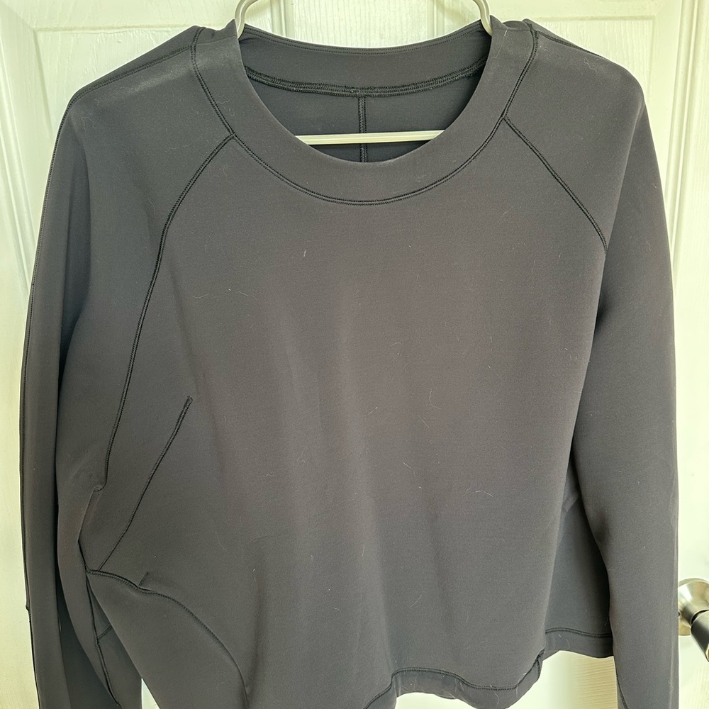 Lululemon black sweatshirt